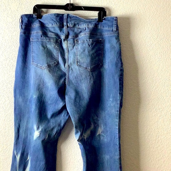 TORRID Three-Button Flared Jeans - Light Wash 2OR Blue Denim Retro, Stretchy - Picture 2 of 10